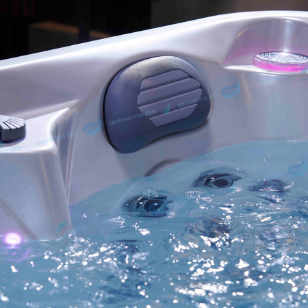 Гидромассажный СПА бассейн Joyee SPA Genting